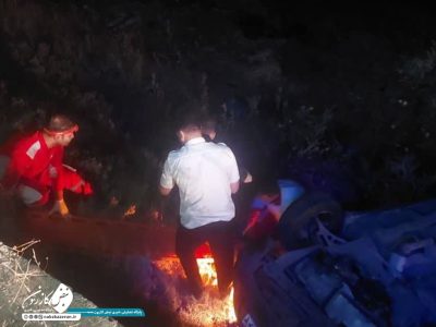 واژگونی وانت آریسان سه مصدوم برجا گذاشت